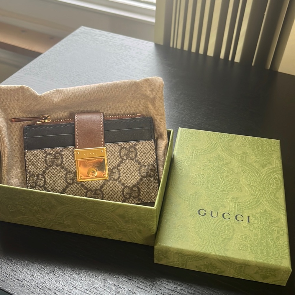 Authentic GUCCI padlock card case wallet